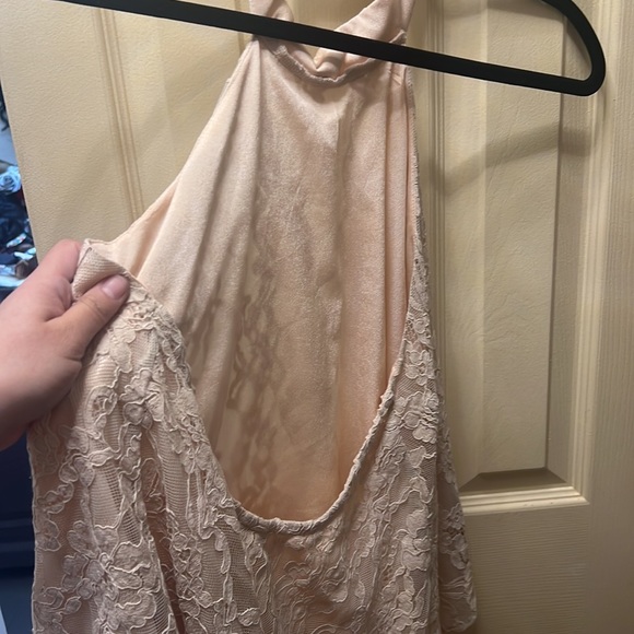 Lace halter top - Picture 5 of 6